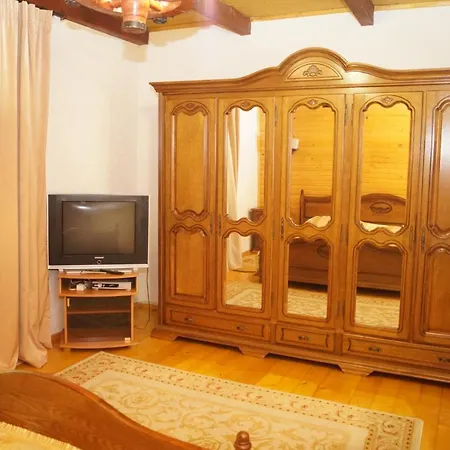норіс Hotel *